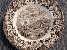 Lochs of Scotland-lautaset, Ruokailuastiat ja aterimet, Keittiötarvikkeet ja astiat, Rauma, Tori.fi Lochs of Scotland-lautaset, Ruokailuastiat ja aterimet, Keittiötarvikkeet ja astiat, Rauma, Tori.fi