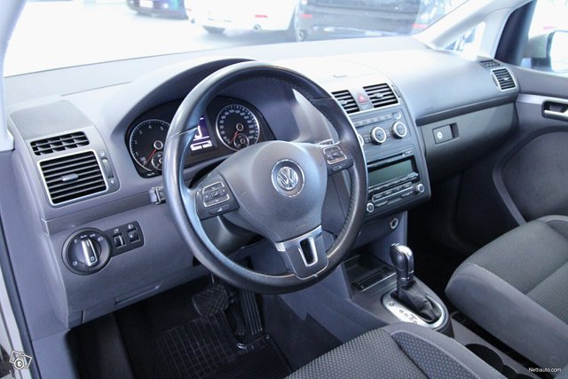 Volkswagen Touran 15
