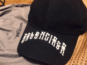 Balenciaga cap, Laukut ja hatut, Asusteet ja kellot, Vantaa, Tori.fi Balenciaga cap, Laukut ja hatut, Asusteet ja kellot, Vantaa, Tori.fi