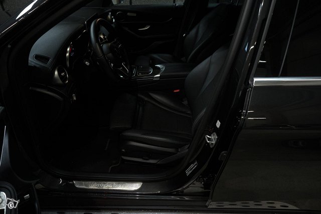 Mercedes-Benz GLC 13