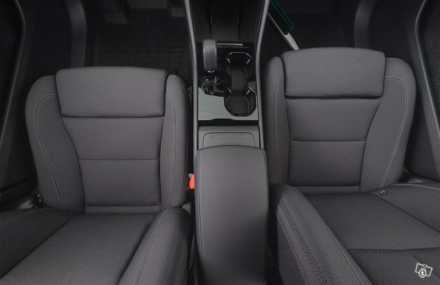 Volvo XC40 11