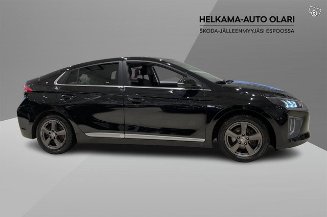 HYUNDAI IONIQ Hybrid 6