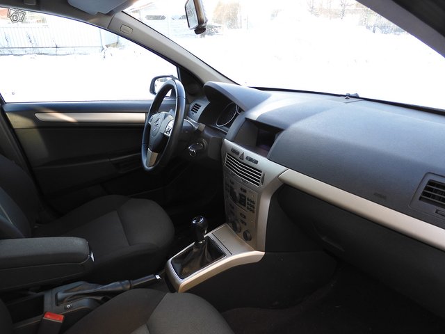 Opel Astra 11