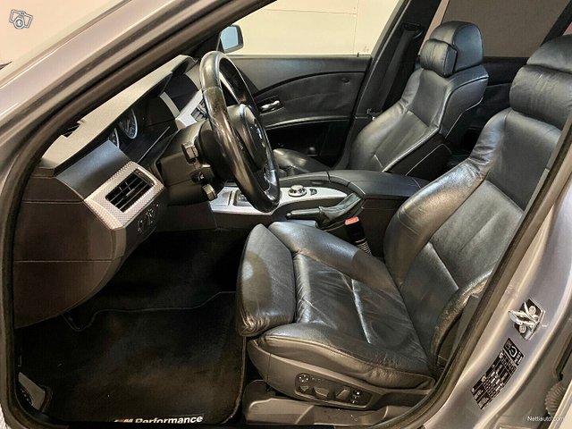 BMW 530 9