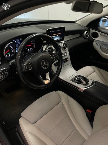 Mercedes-Benz C 220 8