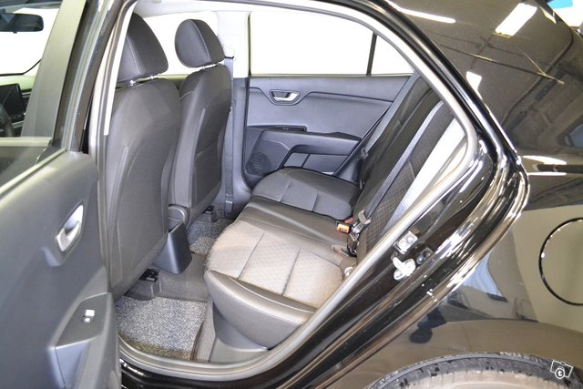 KIA RIO 11