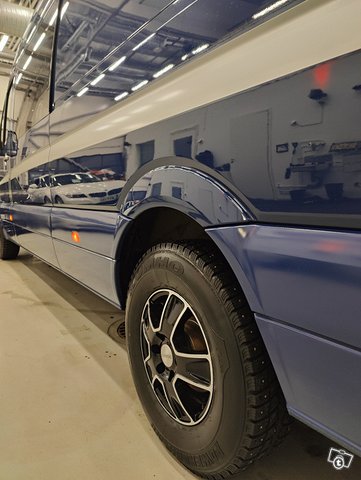 Mercedes-Benz Sprinter 18