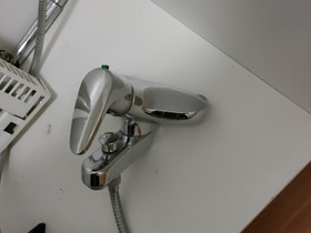 Oras suihkusekoittaja, Kylpyhuoneet, WC:t ja saunat, Rakennustarvikkeet ja työkalut, Oulu, Tori.fi Oras suihkusekoittaja, Kylpyhuoneet, WC:t ja saunat, Rakennustarvikkeet ja työkalut, Oulu, Tori.fi