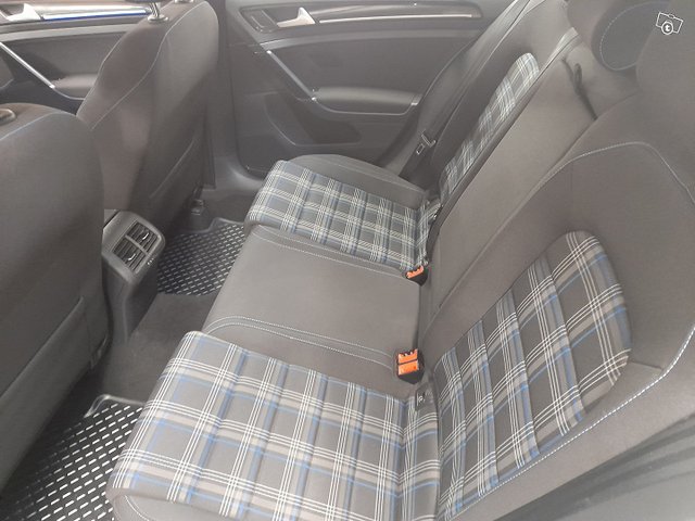 Volkswagen Golf 7