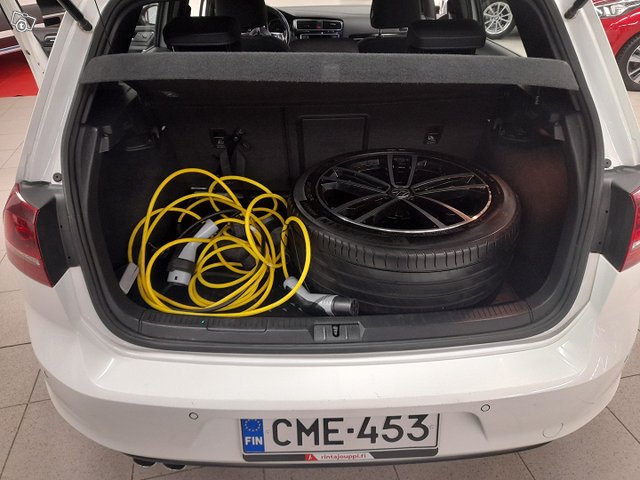 Volkswagen Golf 8