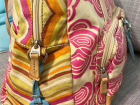 Fossil Key-Per, viikonloppulaukku n. 44x30x24, Laukut ja hatut, Asusteet ja kellot, Tampere, Tori.fi Fossil Key-Per, viikonloppulaukku n. 44x30x24, Laukut ja hatut, Asusteet ja kellot, Tampere, Tori.fi