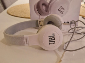 JBL langalliset kuulokkeet, Audio ja musiikkilaitteet, Viihde-elektroniikka, Turku, Tori.fi JBL langalliset kuulokkeet, Audio ja musiikkilaitteet, Viihde-elektroniikka, Turku, Tori.fi