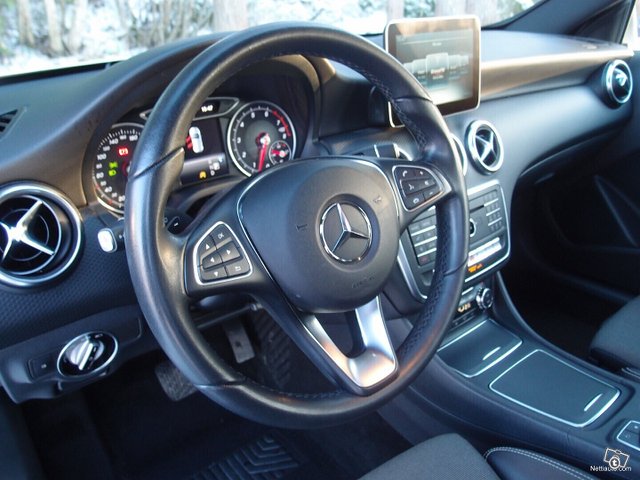 Mercedes-Benz A 7