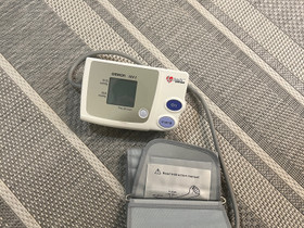 Omron M4-I verenpainemittari, Terveyslaitteet ja hygieniatarvikkeet, Terveys ja hyvinvointi, Helsinki, Tori.fi Omron M4-I verenpainemittari, Terveyslaitteet ja hygieniatarvikkeet, Terveys ja hyvinvointi, Helsinki, Tori.fi