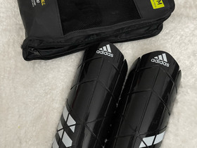 Adidas -säärisuojat, Jalkapallo, Urheilu ja ulkoilu, Kurikka, Tori.fi Adidas -säärisuojat, Jalkapallo, Urheilu ja ulkoilu, Kurikka, Tori.fi