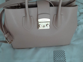Furla Metropolis, Laukut ja hatut, Asusteet ja kellot, Helsinki, Tori.fi Furla Metropolis, Laukut ja hatut, Asusteet ja kellot, Helsinki, Tori.fi