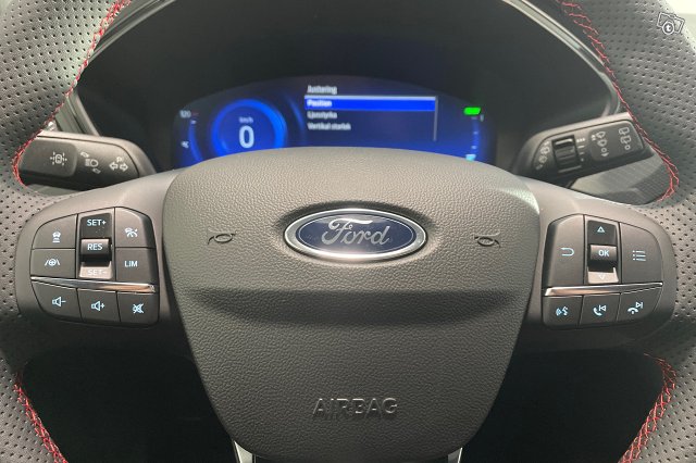 Ford Kuga 25