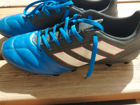 Adidas jalkapallokengät, Jalkapallo, Urheilu ja ulkoilu, Nivala, Tori.fi Adidas jalkapallokengät, Jalkapallo, Urheilu ja ulkoilu, Nivala, Tori.fi