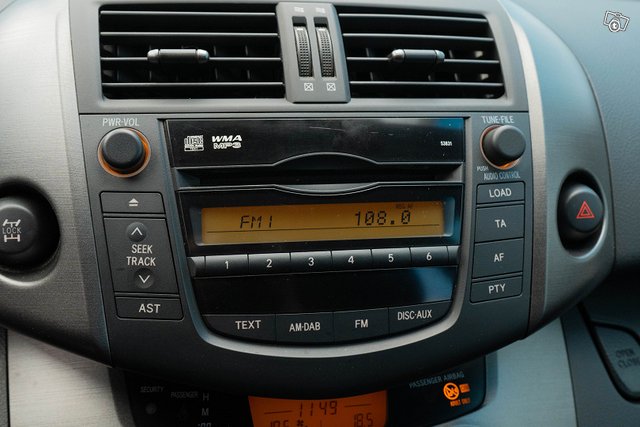 Toyota RAV4 18