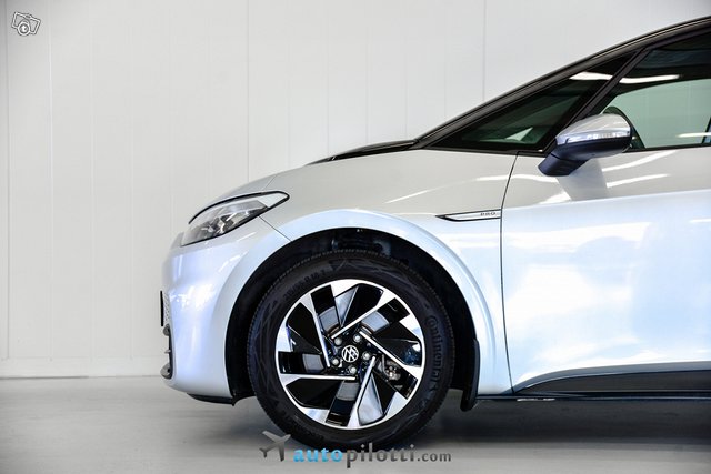 Volkswagen ID3 11
