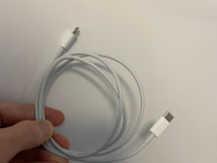 Apple USB-C - LIGHTNING kaapeli 1m (alkuperäinen)