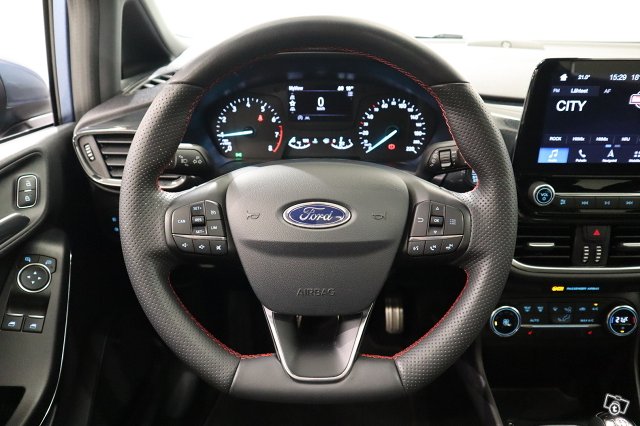 Ford Fiesta 11