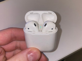 AirPods gen 1, Puhelintarvikkeet, Puhelimet ja tarvikkeet, Helsinki, Tori.fi AirPods gen 1, Puhelintarvikkeet, Puhelimet ja tarvikkeet, Helsinki, Tori.fi