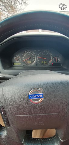 Volvo V70 9
