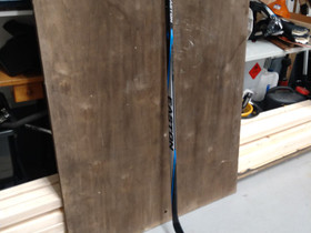 Easton jääkiekkomaila, Jääkiekko ja luistelu, Urheilu ja ulkoilu, Joensuu, Tori.fi Easton jääkiekkomaila, Jääkiekko ja luistelu, Urheilu ja ulkoilu, Joensuu, Tori.fi