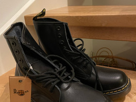 Dr. Martens talvikengät, Vaatteet ja kengät, Kirkkonummi, Tori.fi Dr. Martens talvikengät, Vaatteet ja kengät, Kirkkonummi, Tori.fi