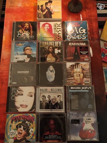 Sekalaisia CD-levyjä, Musiikki ...