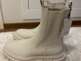 Bershka, Vaatteet ja kengät, Seinäjoki, Tori.fi Bershka, Vaatteet ja kengät, Seinäjoki, Tori.fi