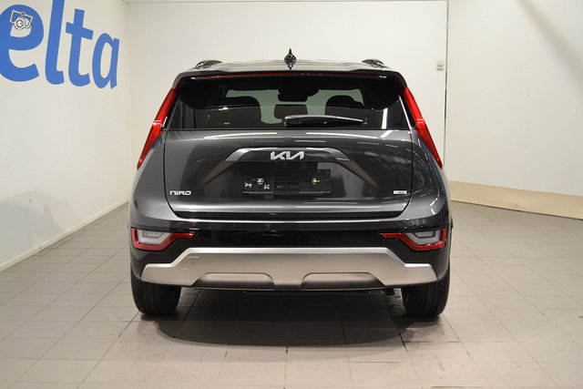 KIA NIRO 7