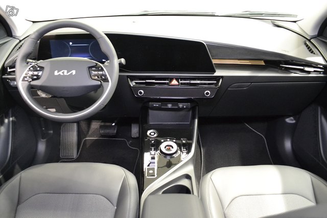 KIA NIRO 8