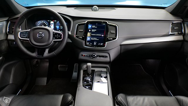 Volvo XC90 4