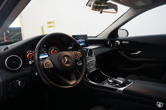 Mercedes-Benz C 13