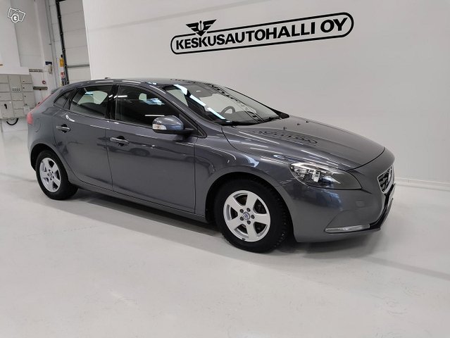 Volvo V40 6