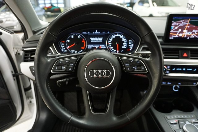 Audi A4 15
