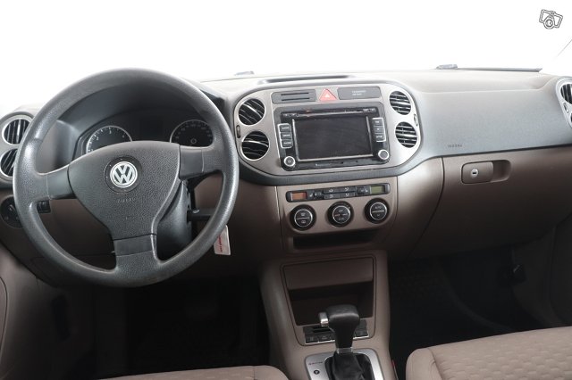 Volkswagen Tiguan 17