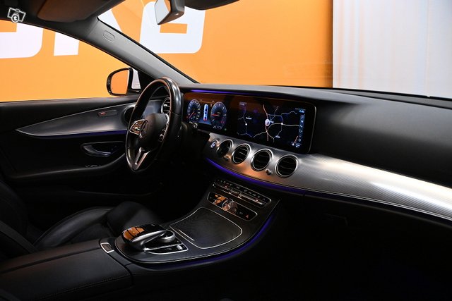 Mercedes-Benz E 12