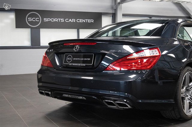 Mercedes-Benz SL 63 AMG 6