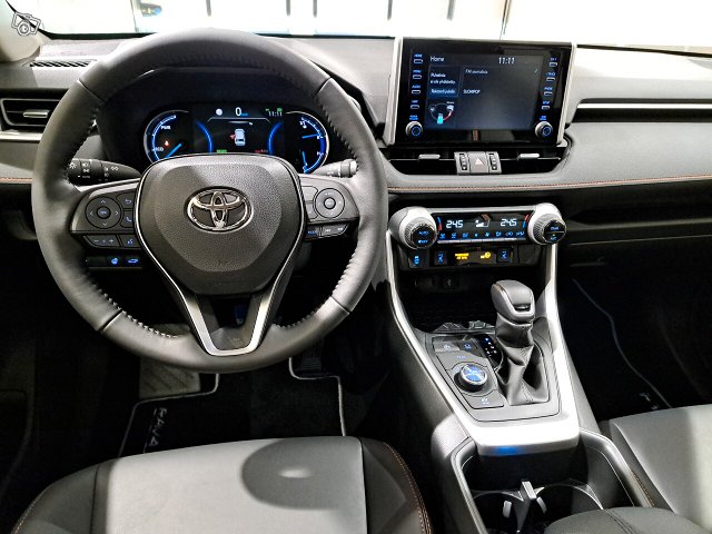 TOYOTA RAV4 11