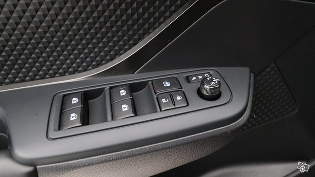 Toyota C-HR 22