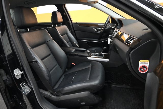 Mercedes-Benz E 12