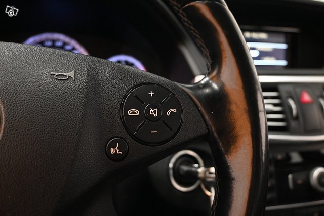 Mercedes-Benz E 22