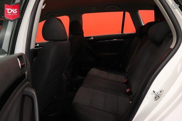 Volkswagen Golf 12