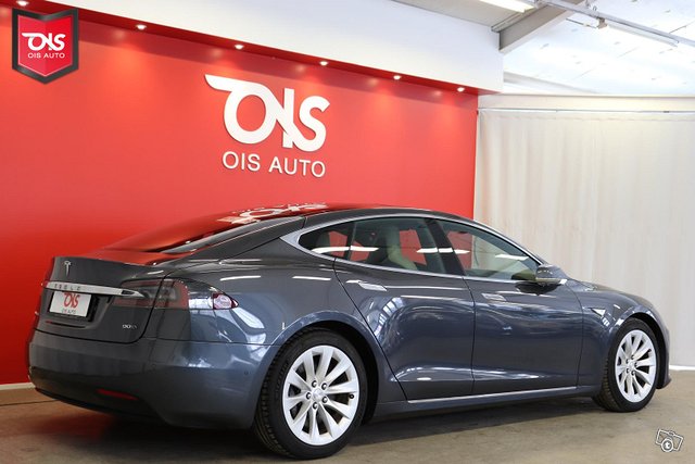 Tesla Model S 5