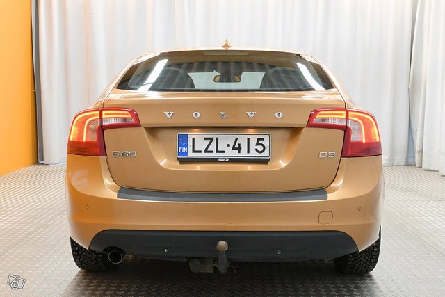 Volvo S60 6