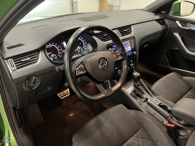 Skoda Octavia 9