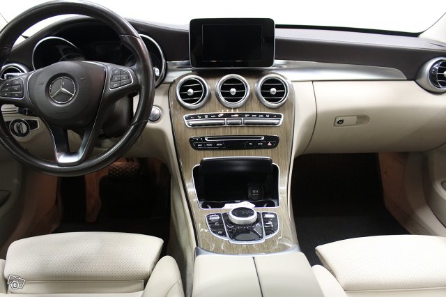 Mercedes-Benz C 12